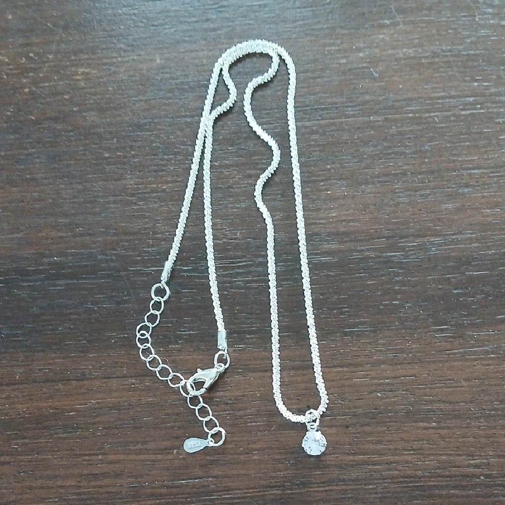 Elegant 925 Silver Necklace with Pendant